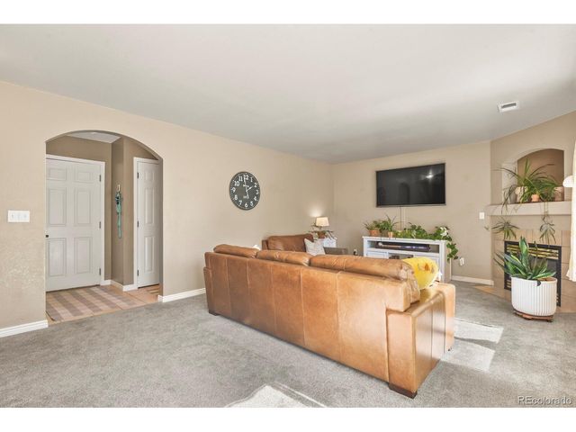 6260 E 121st Dr, Brighton, CO 80602