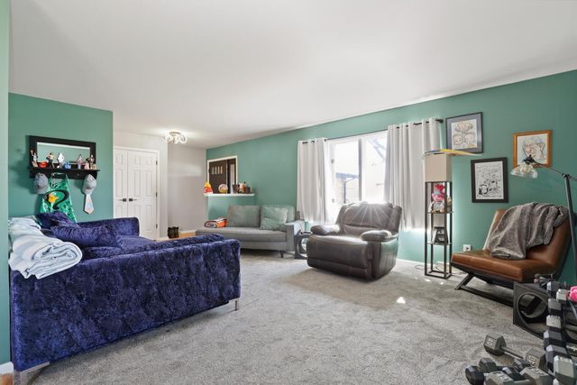 115 Cypress Drive, Schererville, IN 46375