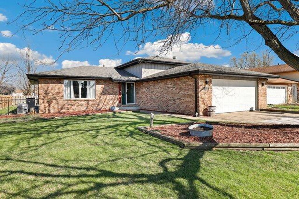 115 Cypress Drive, Schererville, IN 46375