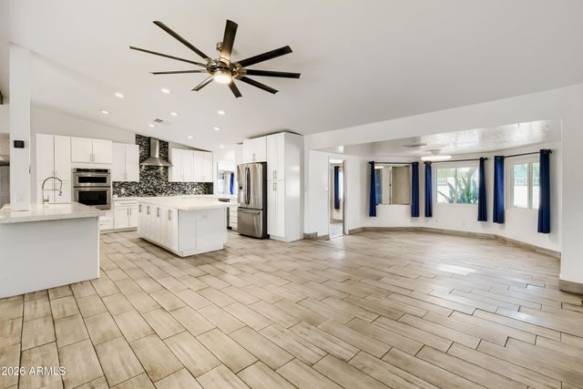 7506 E Mallory Street, Mesa, AZ 85207