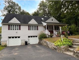 22 Richmond Place, Cortlandt Manor, NY 10567