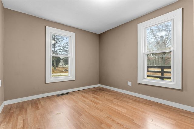 1487 S Brooks Road, Muskegon, MI 49442