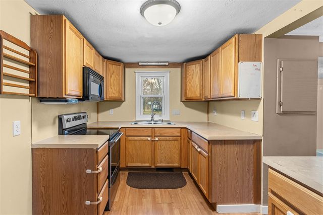 1487 S Brooks Road, Muskegon, MI 49442