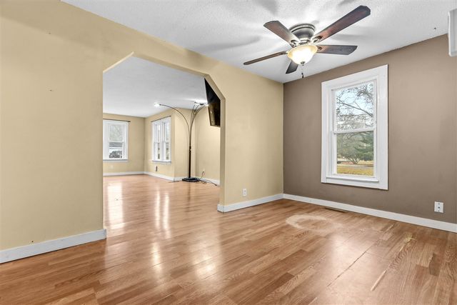 1487 S Brooks Road, Muskegon, MI 49442