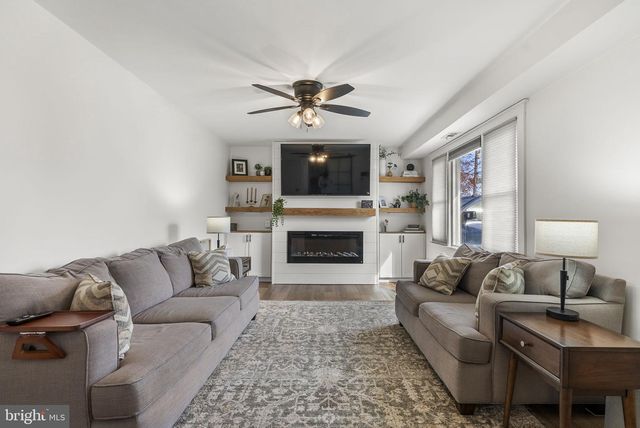 59 MARLBOROUGH AVE, Marlton, NJ 08053