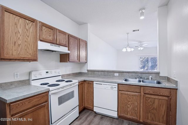 7818 MELVIN Road, Jacksonville, FL 32210