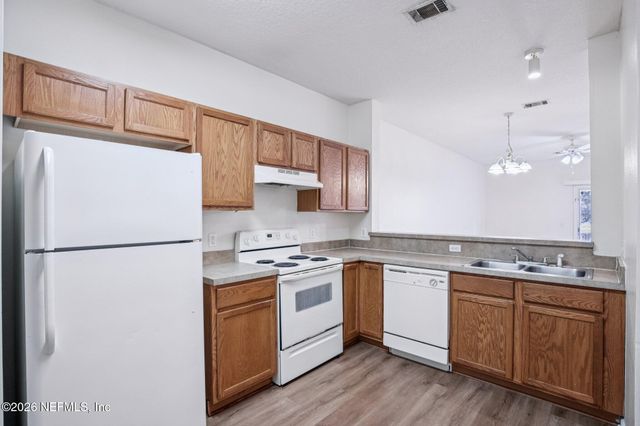 7818 MELVIN Road, Jacksonville, FL 32210