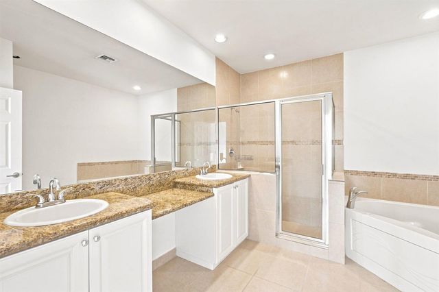 1224 NE 18th Avenue 1, Fort Lauderdale, FL 33304