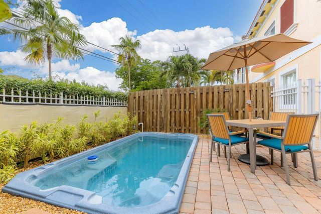 1224 NE 18th Avenue 1, Fort Lauderdale, FL 33304