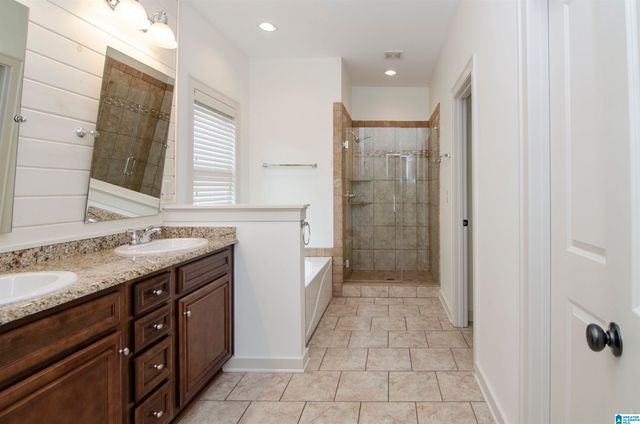 1114 REGENT PARK DRIVE, Birmingham, AL 35242