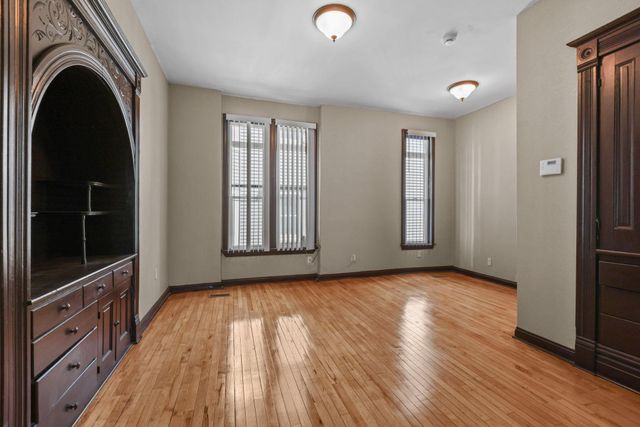 3021 Park Avenue S, Minneapolis, MN 55407