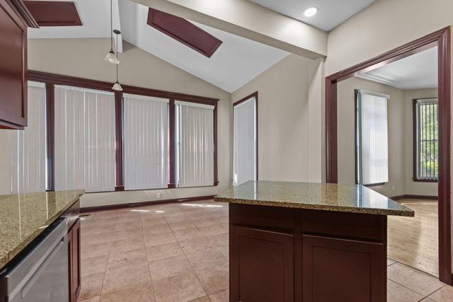 3021 Park Avenue S, Minneapolis, MN 55407