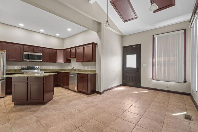 3021 Park Avenue S, Minneapolis, MN 55407