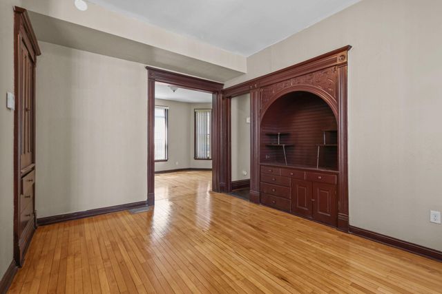 3021 Park Avenue S, Minneapolis, MN 55407