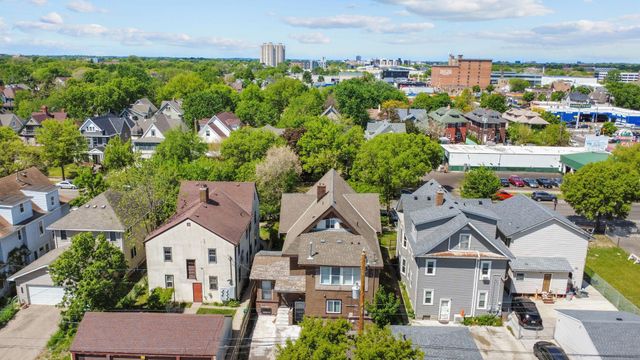 3021 Park Avenue S, Minneapolis, MN 55407