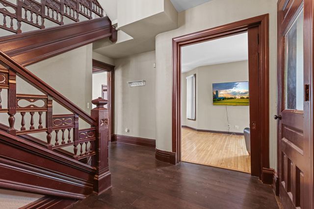 3021 Park Avenue S, Minneapolis, MN 55407