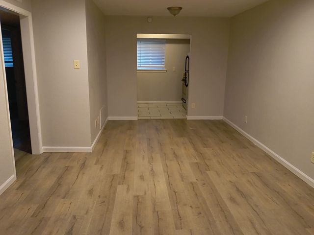 4618 Reiger Avenue 205, Dallas, TX 75246