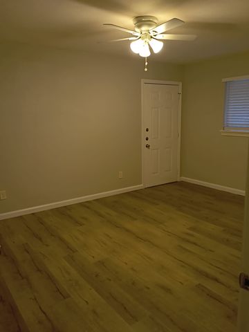 4618 Reiger Avenue 205, Dallas, TX 75246