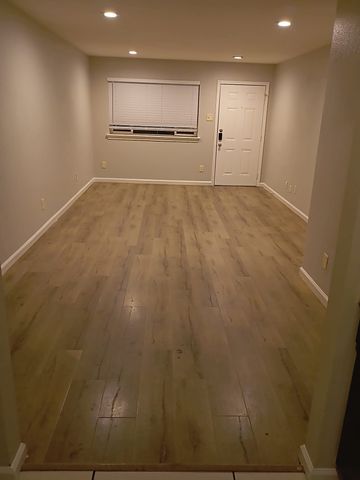 4618 Reiger Avenue 205, Dallas, TX 75246