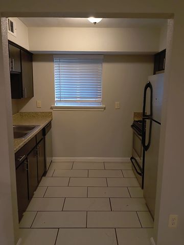 4618 Reiger Avenue 205, Dallas, TX 75246