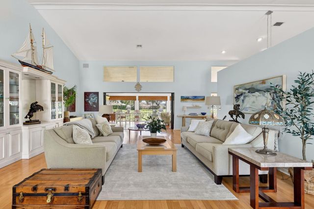 6151 SE Winged Foot Drive, Stuart, FL 34997