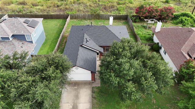 502 Stewart DR, Hutto, TX 78634