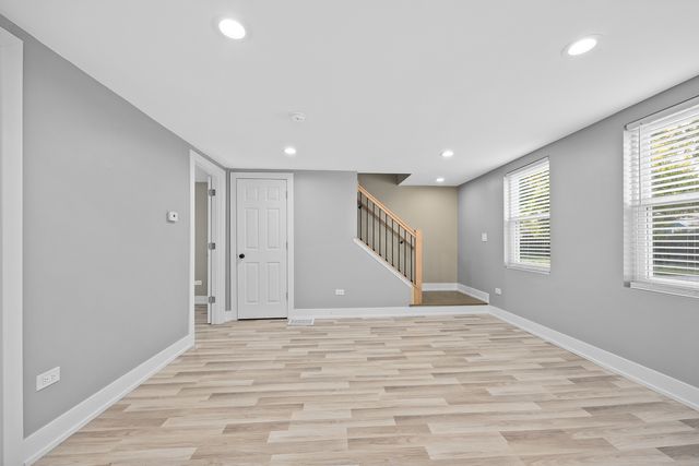 209 N Hunter Street, Thornton, IL 60476