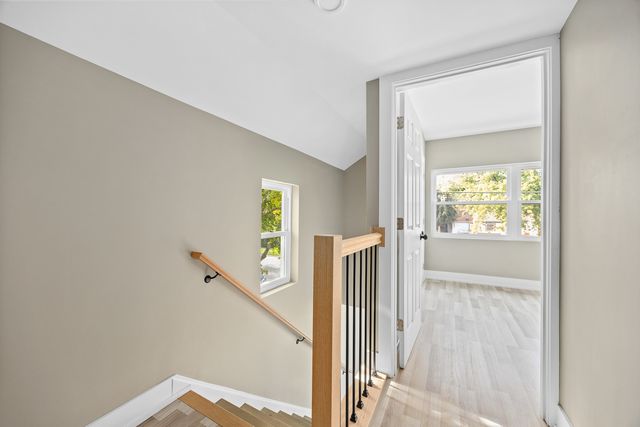 209 N Hunter Street, Thornton, IL 60476