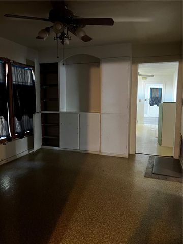 615 N Fourth St, Ganado, TX 77962