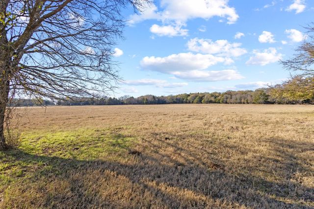 1111 County Road 243, Collinsville, TX 76233