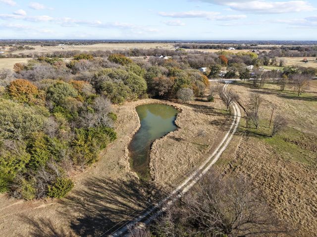 1111 County Road 243, Collinsville, TX 76233