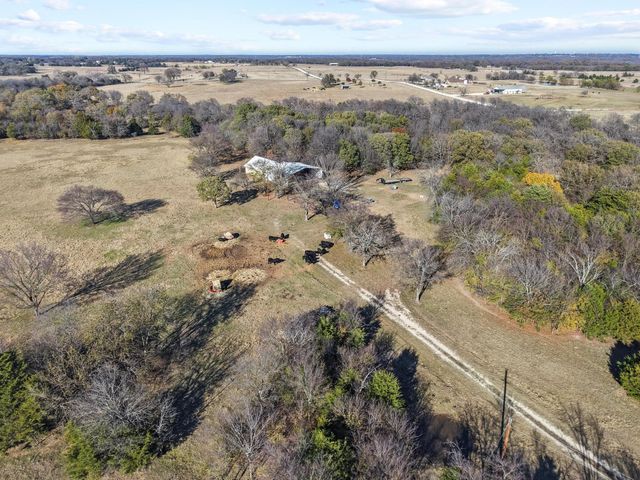 1111 County Road 243, Collinsville, TX 76233