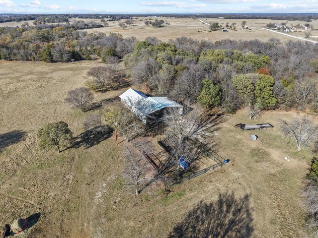 1111 County Road 243, Collinsville, TX 76233