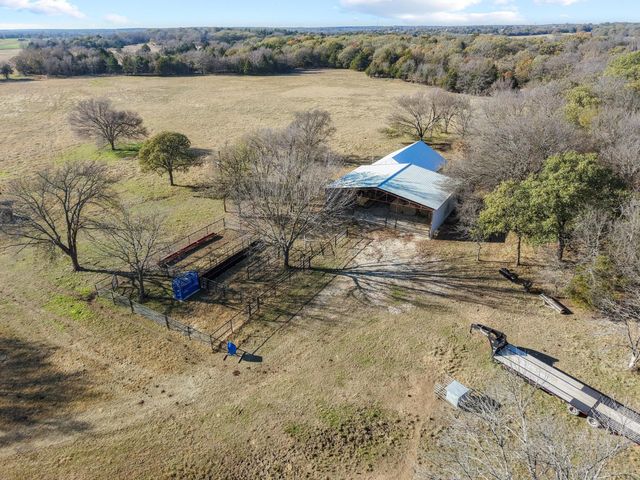 1111 County Road 243, Collinsville, TX 76233