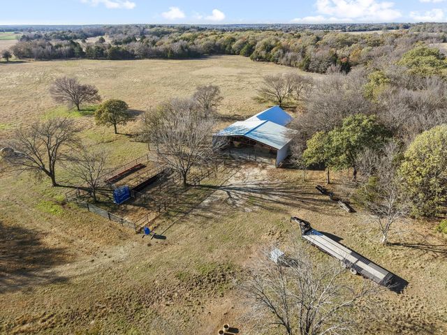 1111 County Road 243, Collinsville, TX 76233