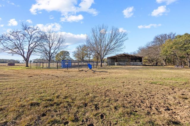 1111 County Road 243, Collinsville, TX 76233