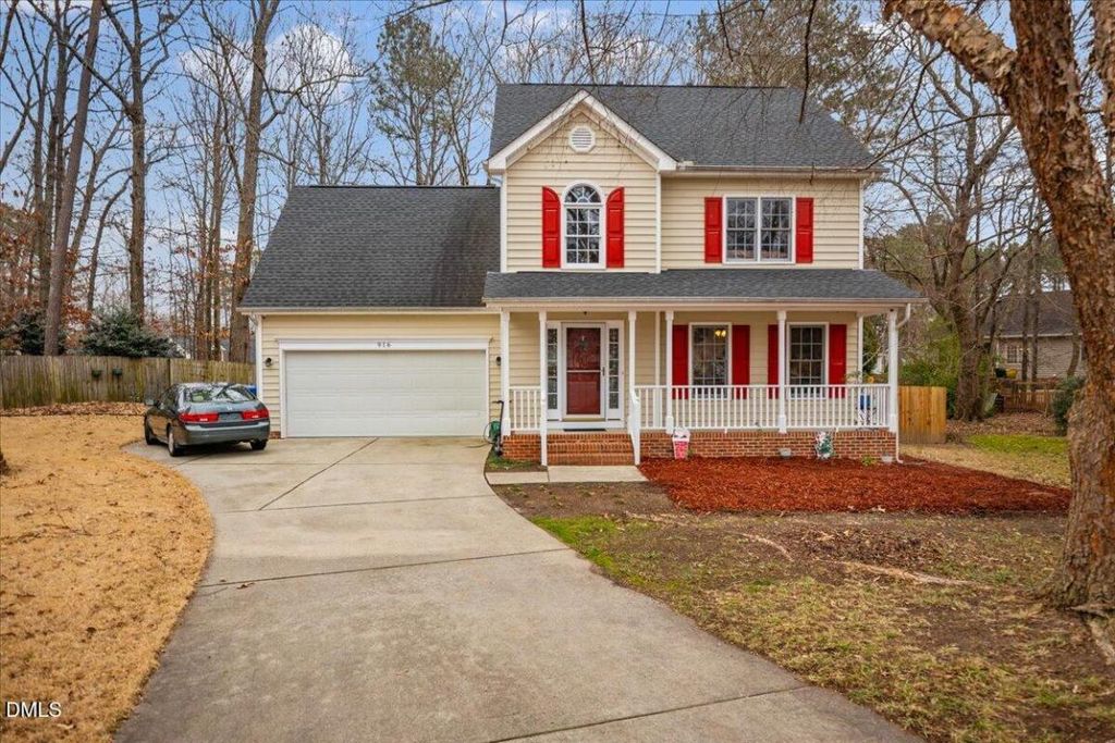 916 Brookhannah Court, Fuquay Varina, NC 27526