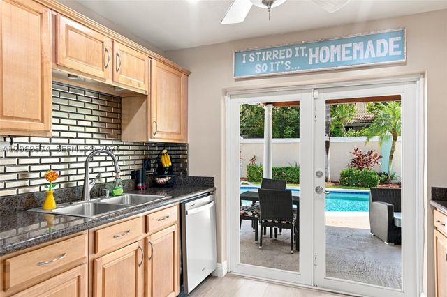 2250 NW 81st Ave, Sunrise, FL 33322