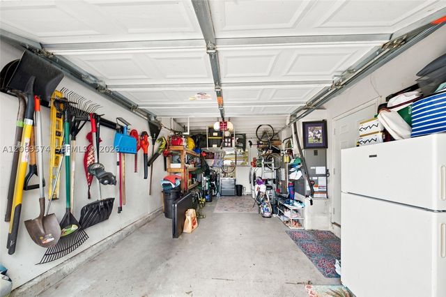 2250 NW 81st Ave, Sunrise, FL 33322