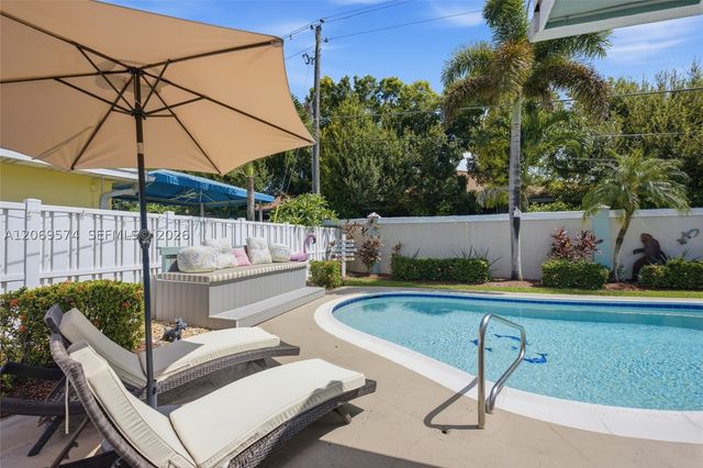 2250 NW 81st Ave, Sunrise, FL 33322