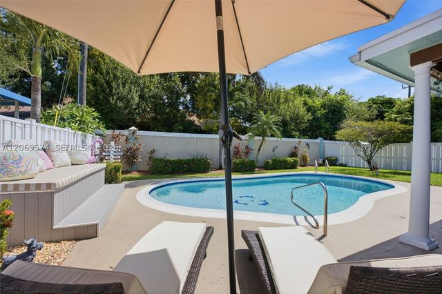 2250 NW 81st Ave, Sunrise, FL 33322