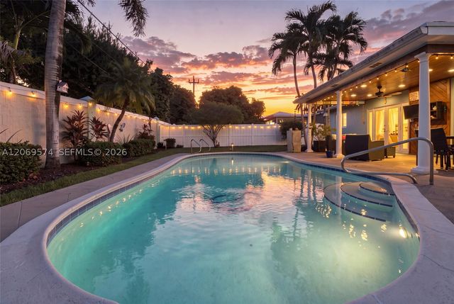 2250 NW 81st Ave, Sunrise, FL 33322