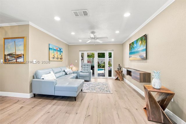 2250 NW 81st Ave, Sunrise, FL 33322