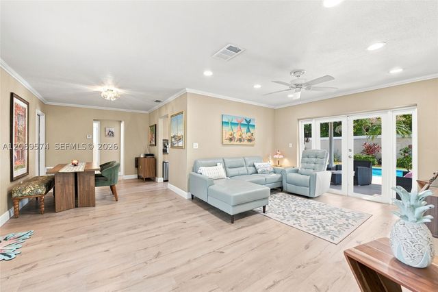 2250 NW 81st Ave, Sunrise, FL 33322