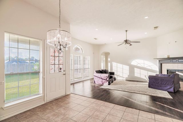 1230 Riverchase Drive, Richmond, TX 77469