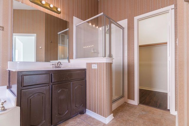 1230 Riverchase Drive, Richmond, TX 77469