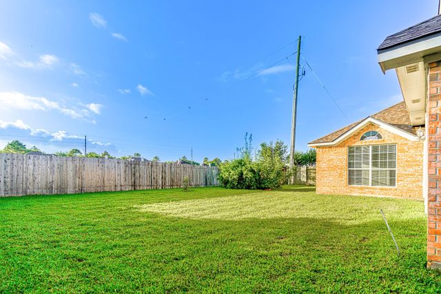 1230 Riverchase Drive, Richmond, TX 77469