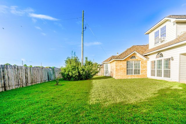 1230 Riverchase Drive, Richmond, TX 77469