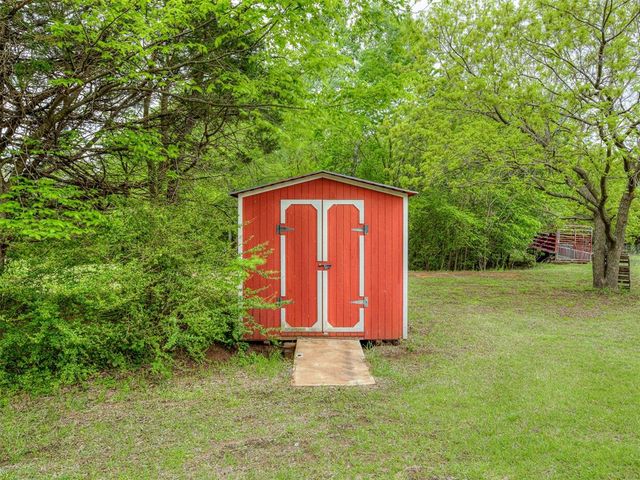 8801 Hartman Road, Noble, OK 73068