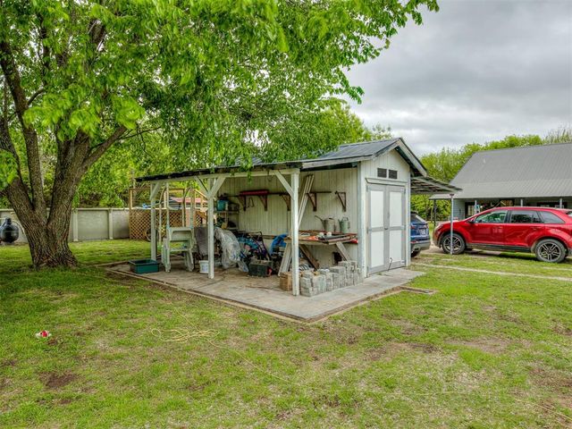 8801 Hartman Road, Noble, OK 73068